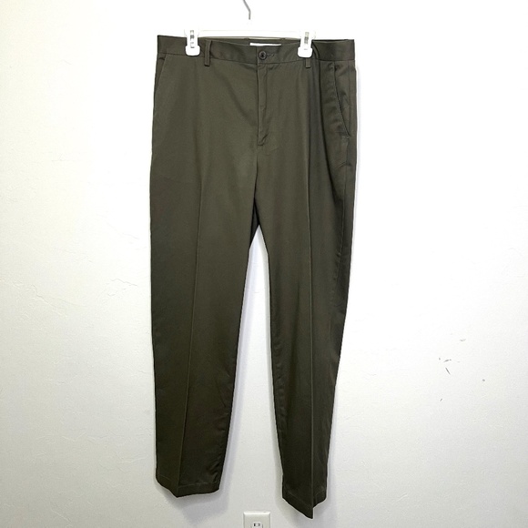 Amazon Essentials Men's Classic Fit Chino Pants - Picture 1 of 10